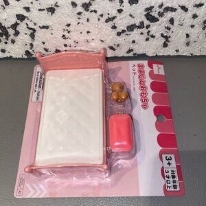 Doll House Bedroom Set, Colors: Pink, White & Tan